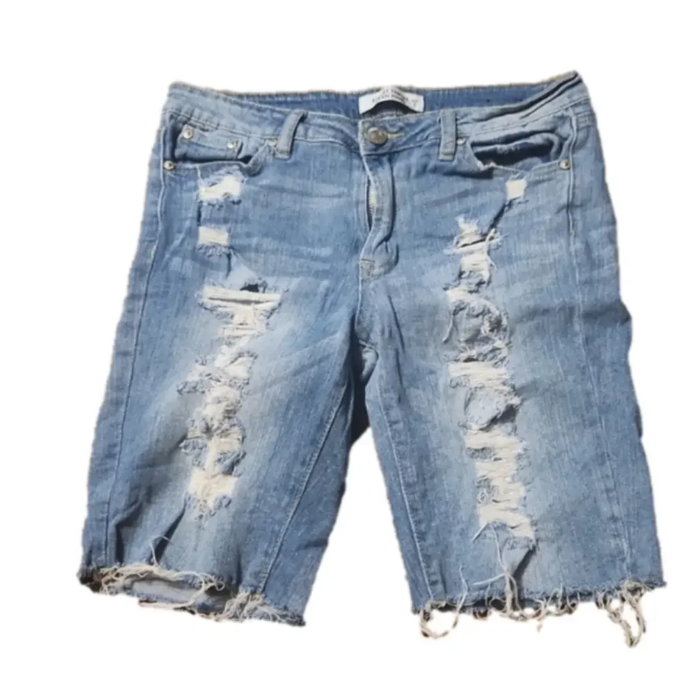 ♡Almost Famous stretch distressed jean shorts sz. 5